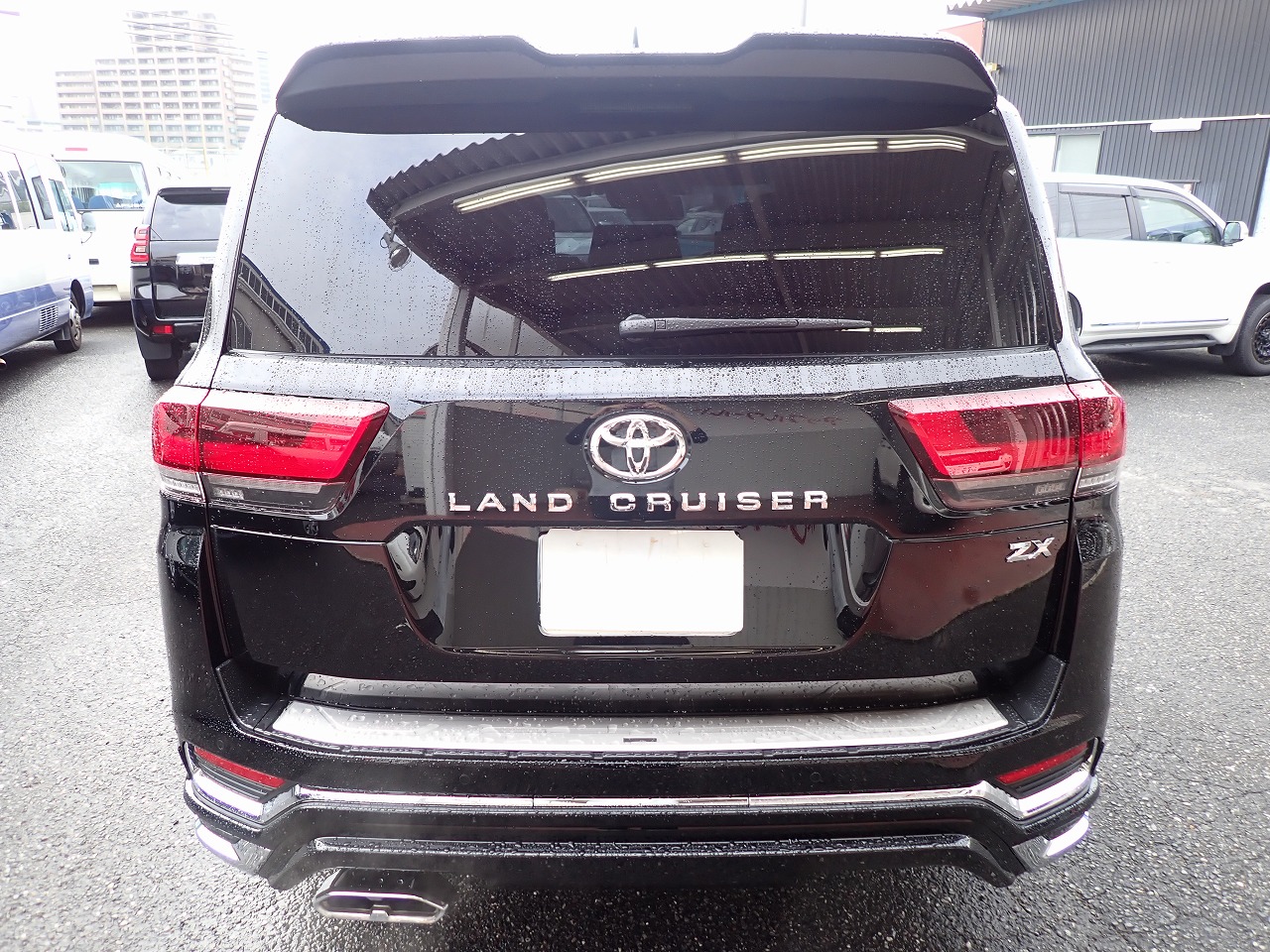 TOYOTA Land Cruiser