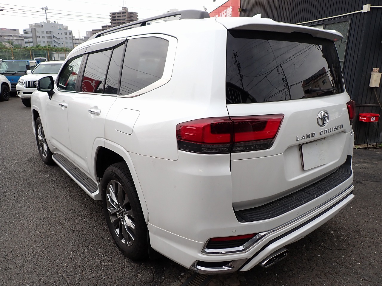 TOYOTA Land Cruiser