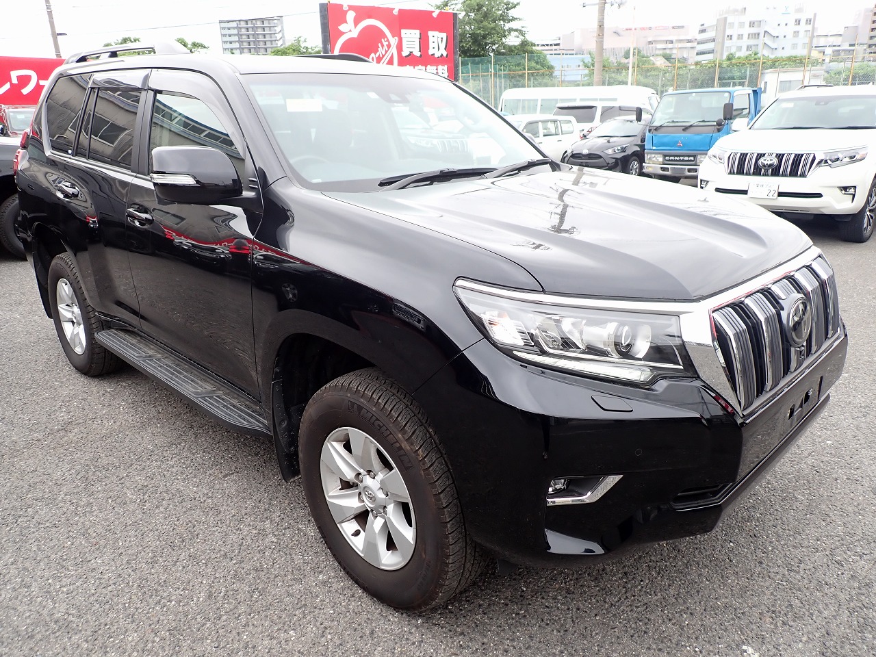 TOYOTA Land Cruiser Prado