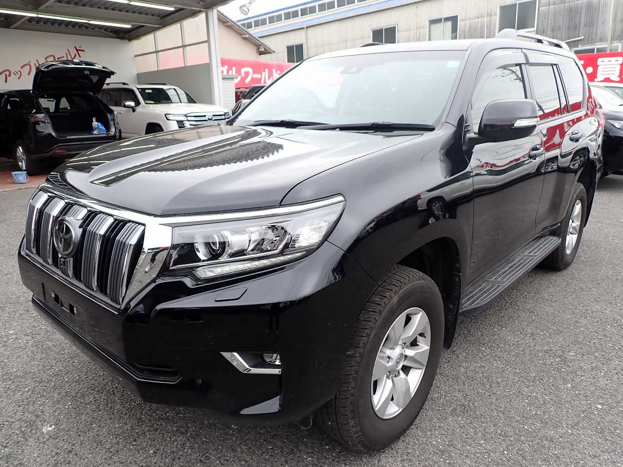 TOYOTA Land Cruiser Prado