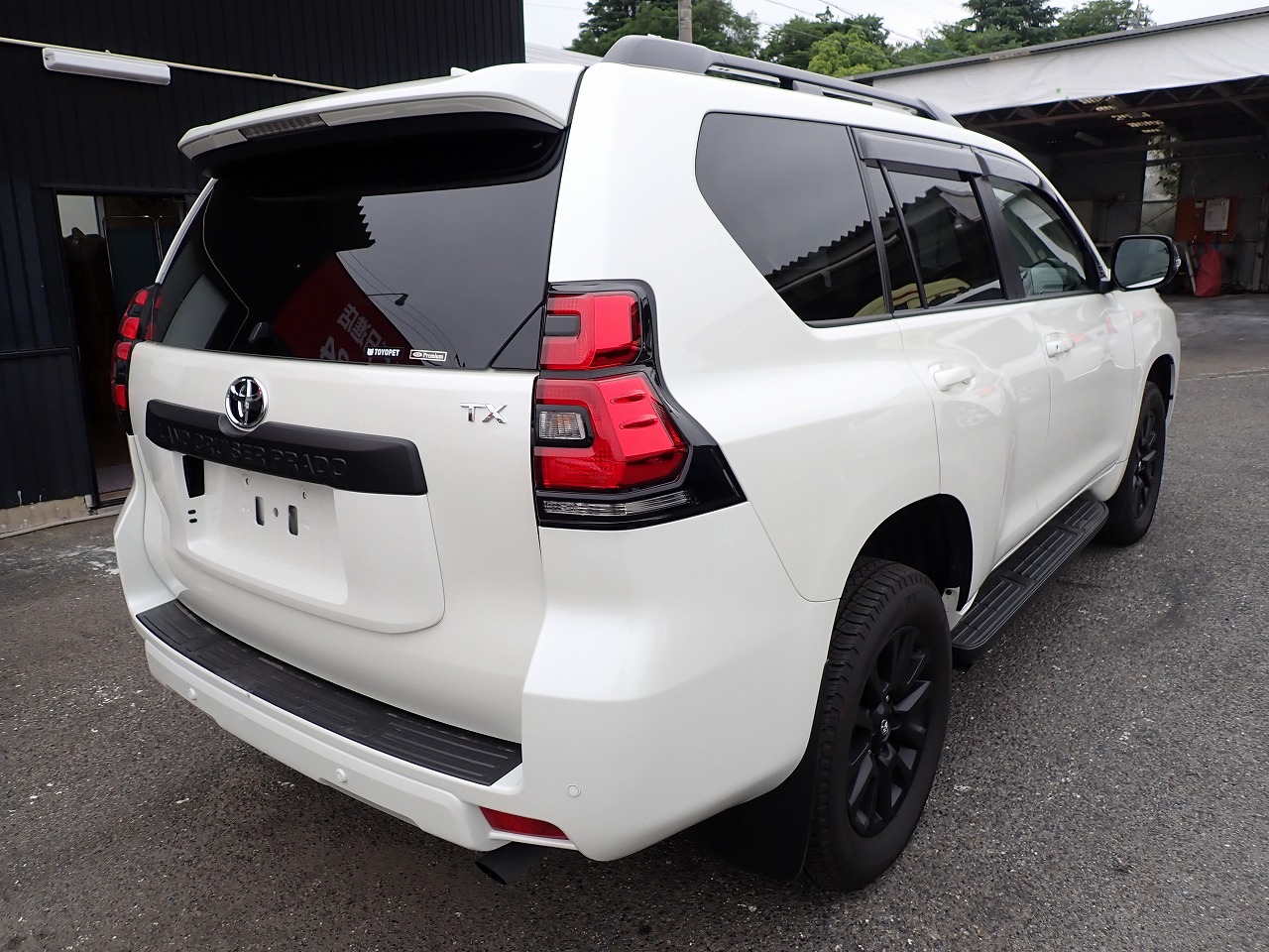 TOYOTA Land Cruiser Prado
