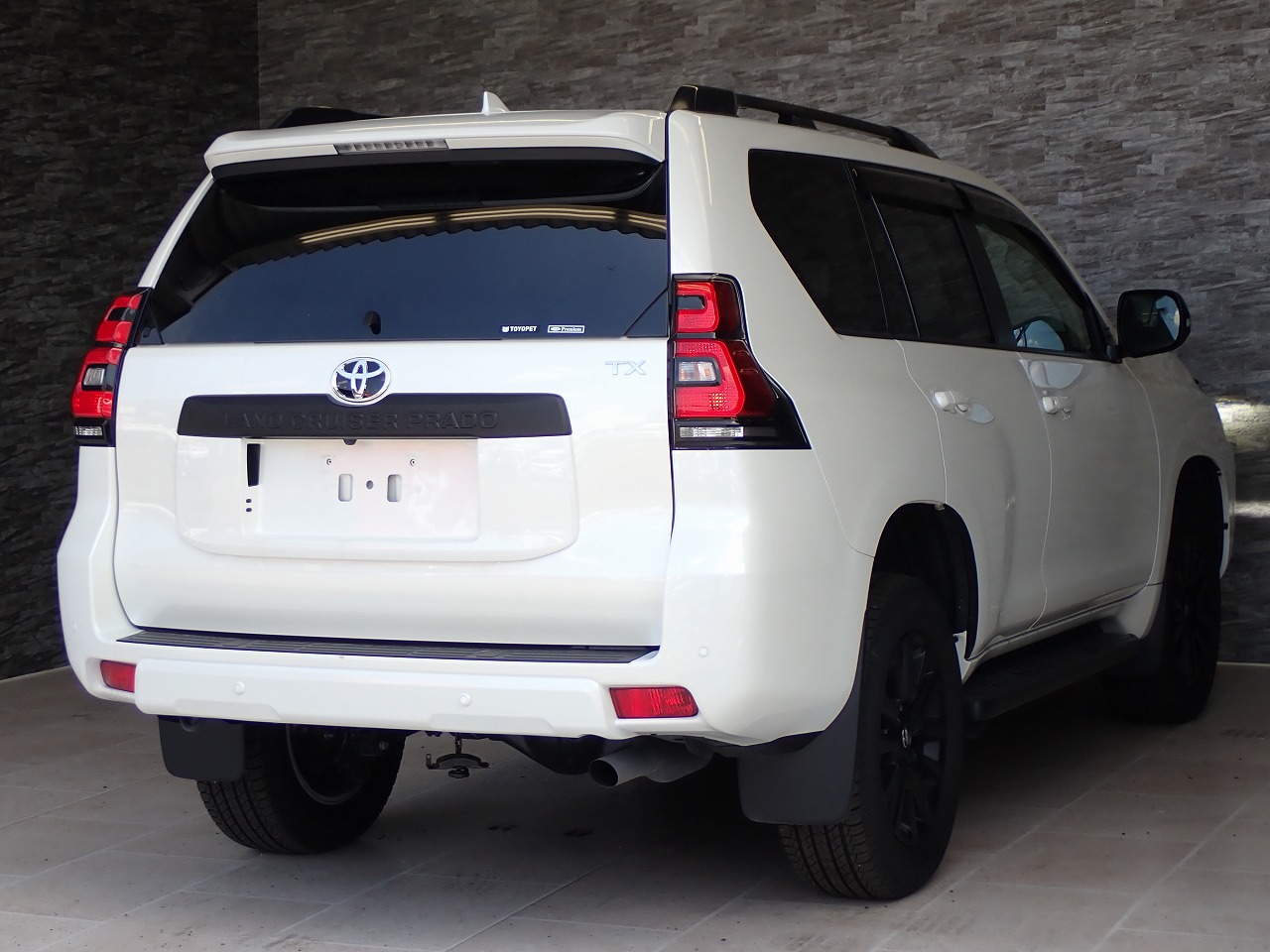 TOYOTA Land Cruiser Prado