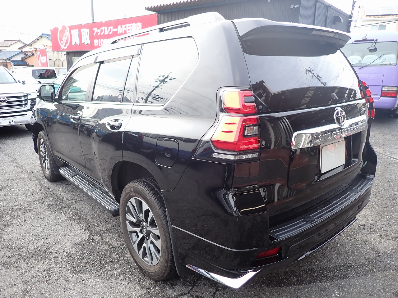 TOYOTA Land Cruiser Prado