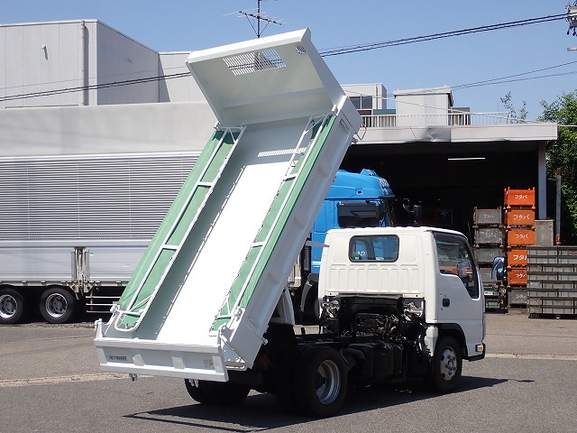 ISUZU Elf Truck