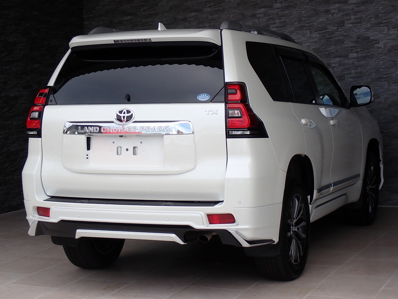 TOYOTA Land Cruiser Prado