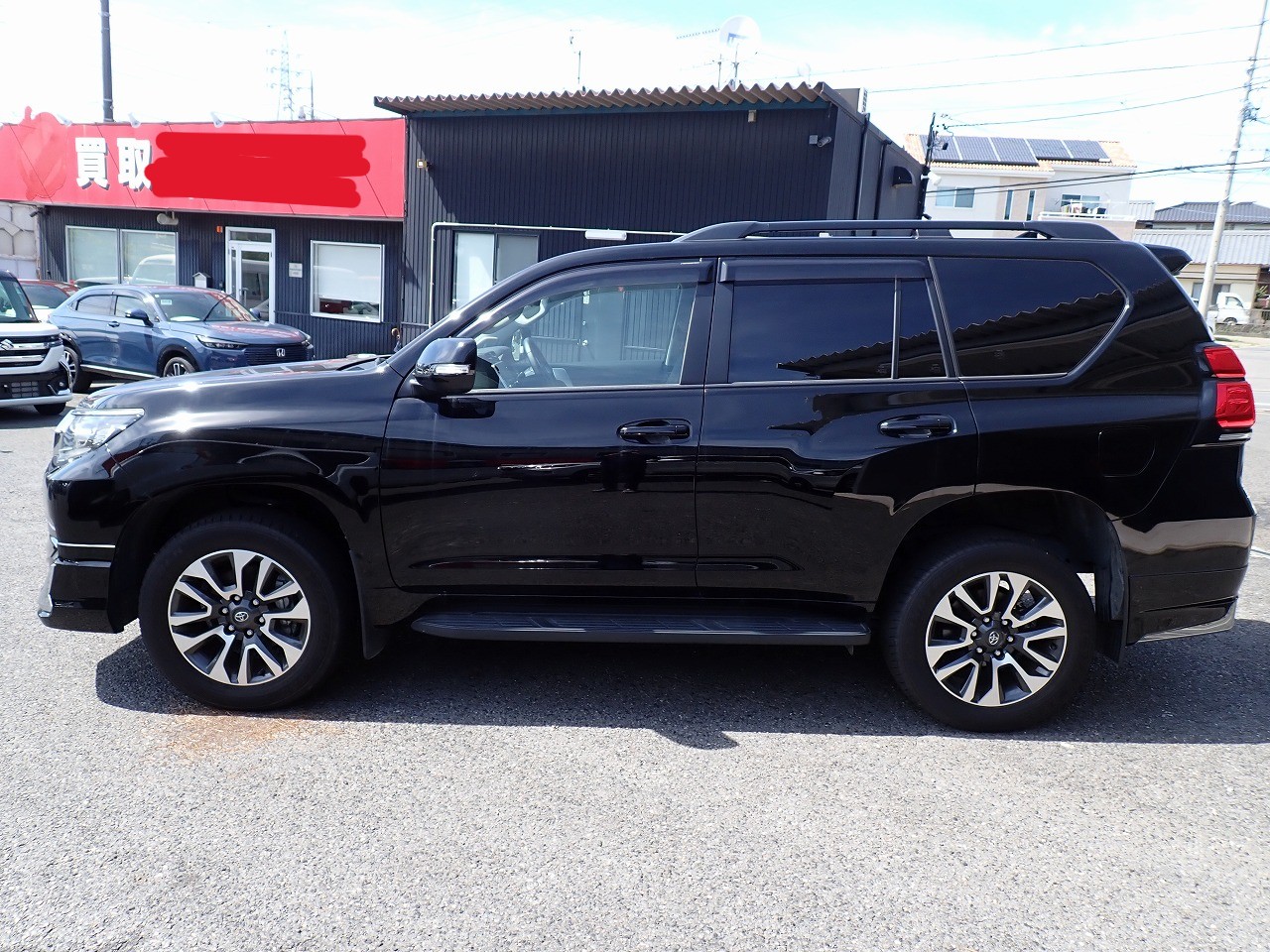TOYOTA Land Cruiser Prado