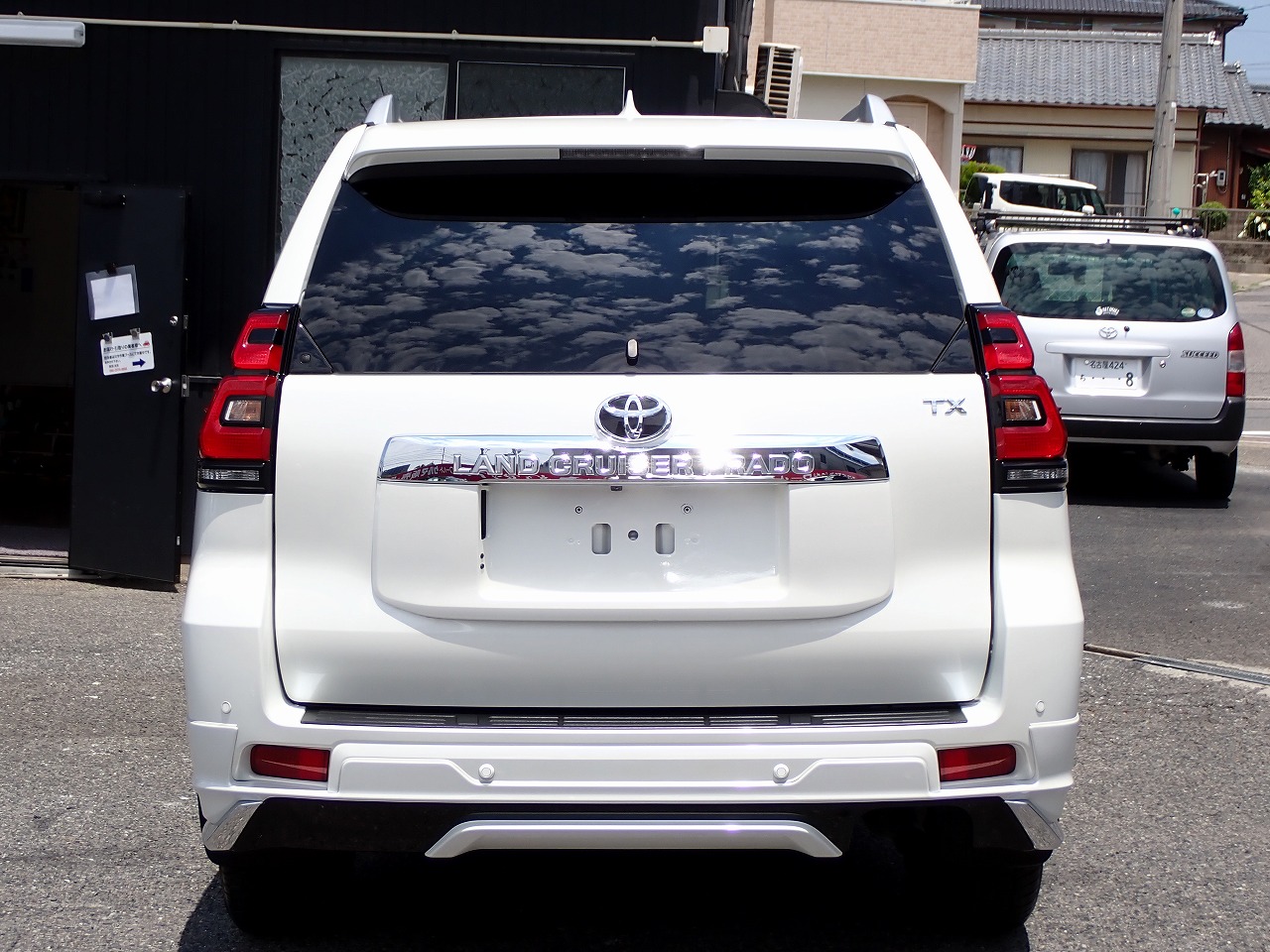 TOYOTA Land Cruiser Prado