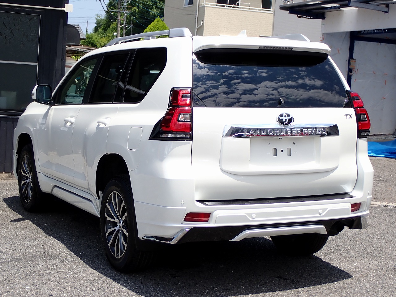 TOYOTA Land Cruiser Prado