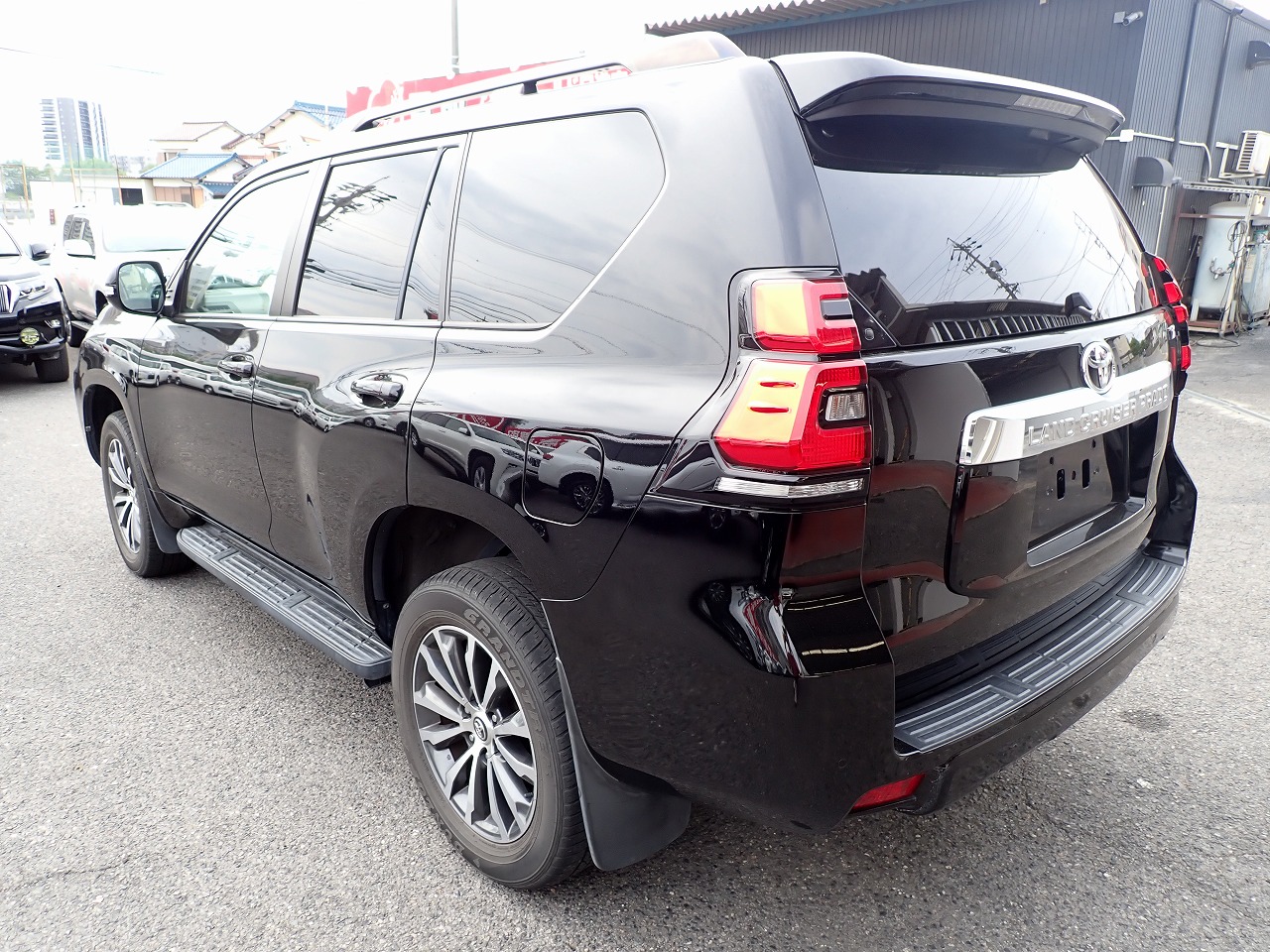 TOYOTA Land Cruiser Prado