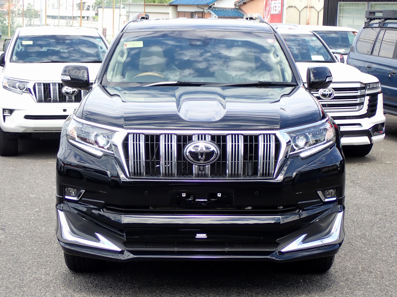 TOYOTA Land Cruiser Prado
