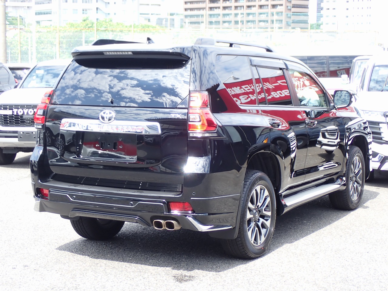 TOYOTA Land Cruiser Prado