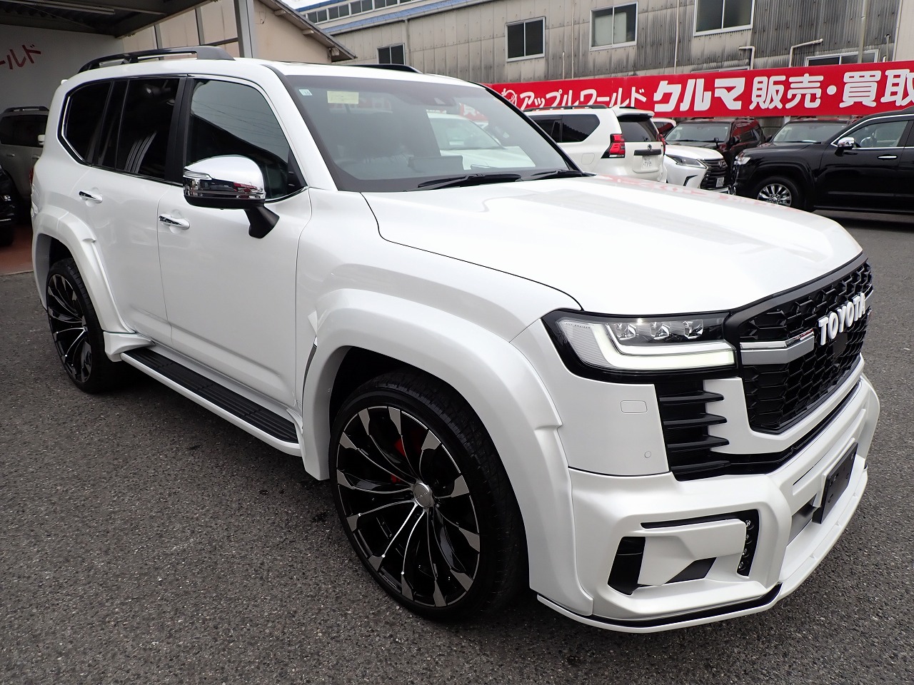TOYOTA Land Cruiser