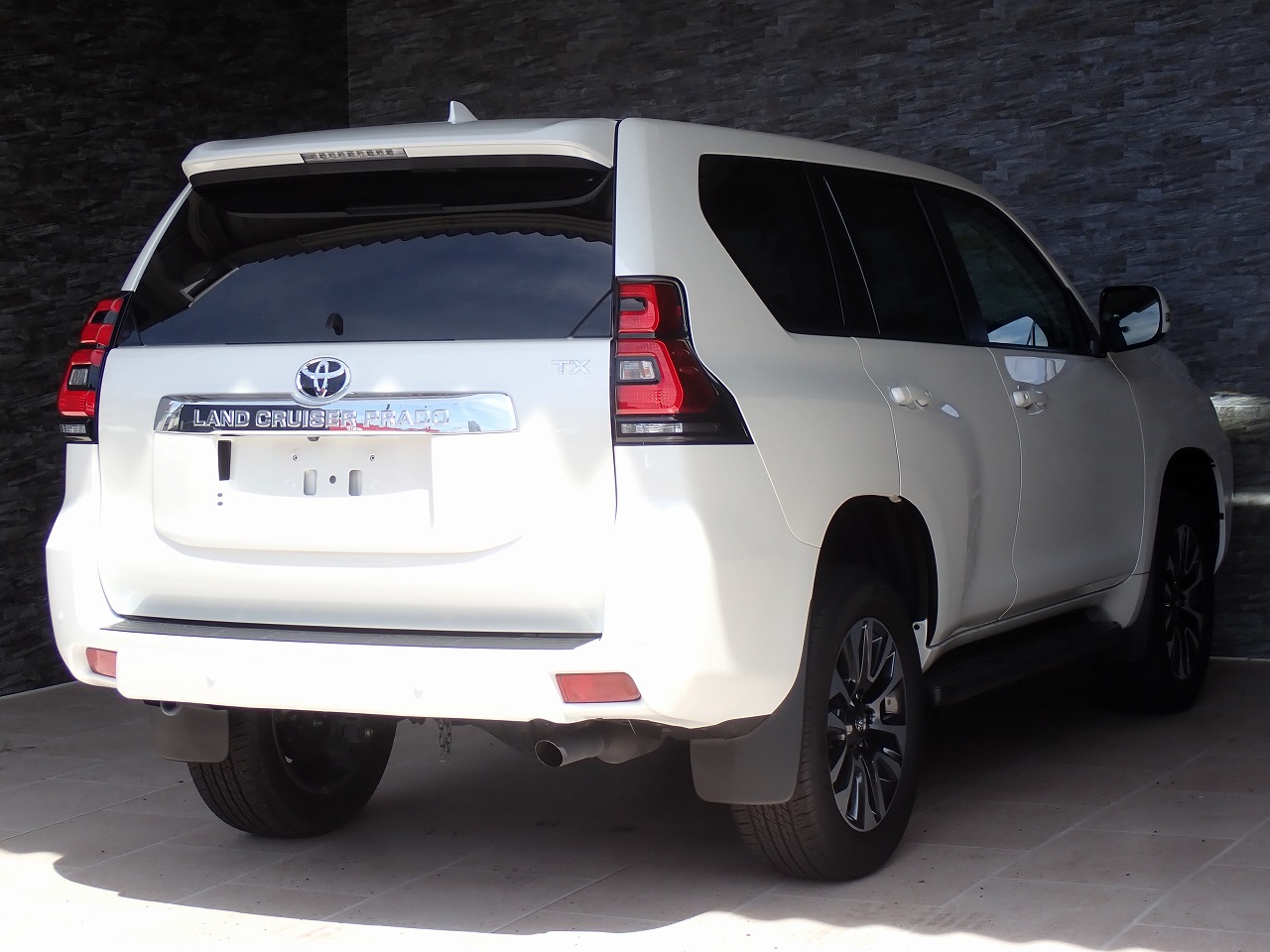 TOYOTA Land Cruiser Prado