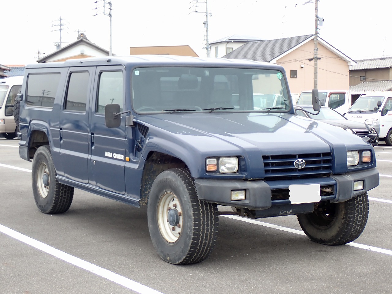 TOYOTA Megacruiser