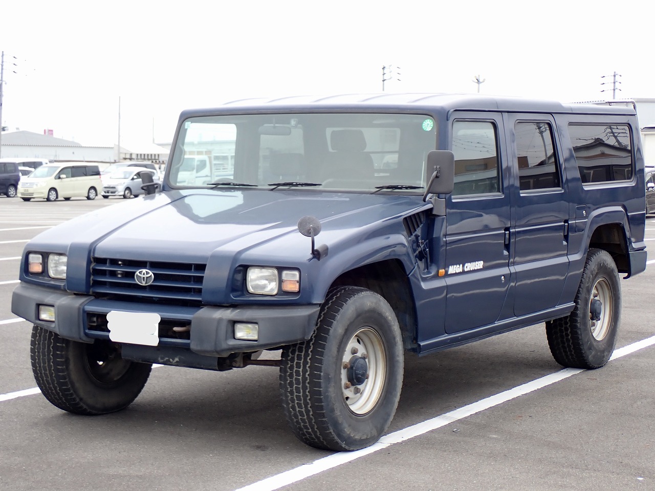 TOYOTA Megacruiser