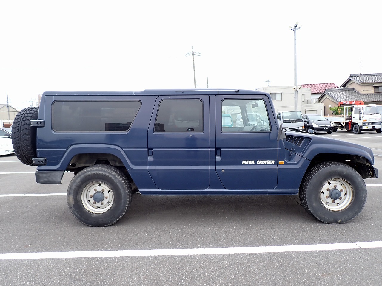 TOYOTA Megacruiser