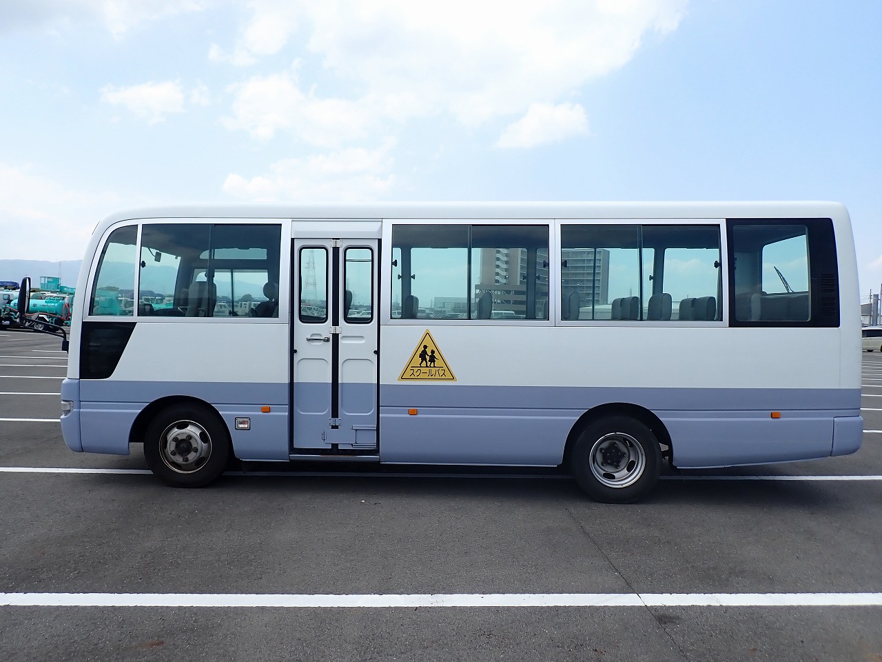 NISSAN Civilian Bus
