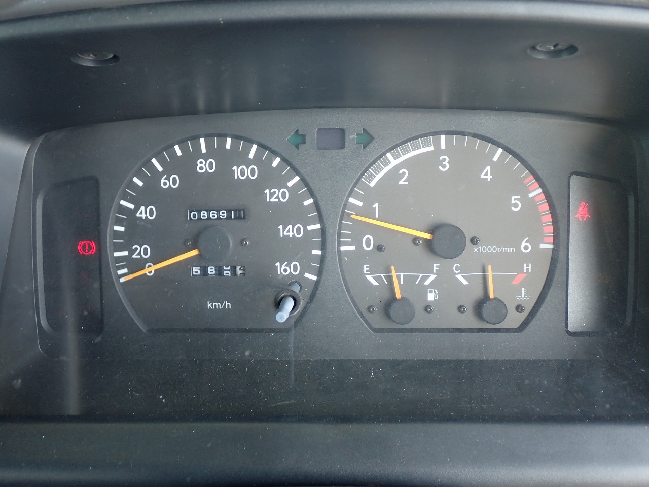 TOYOTA Dyna Truck