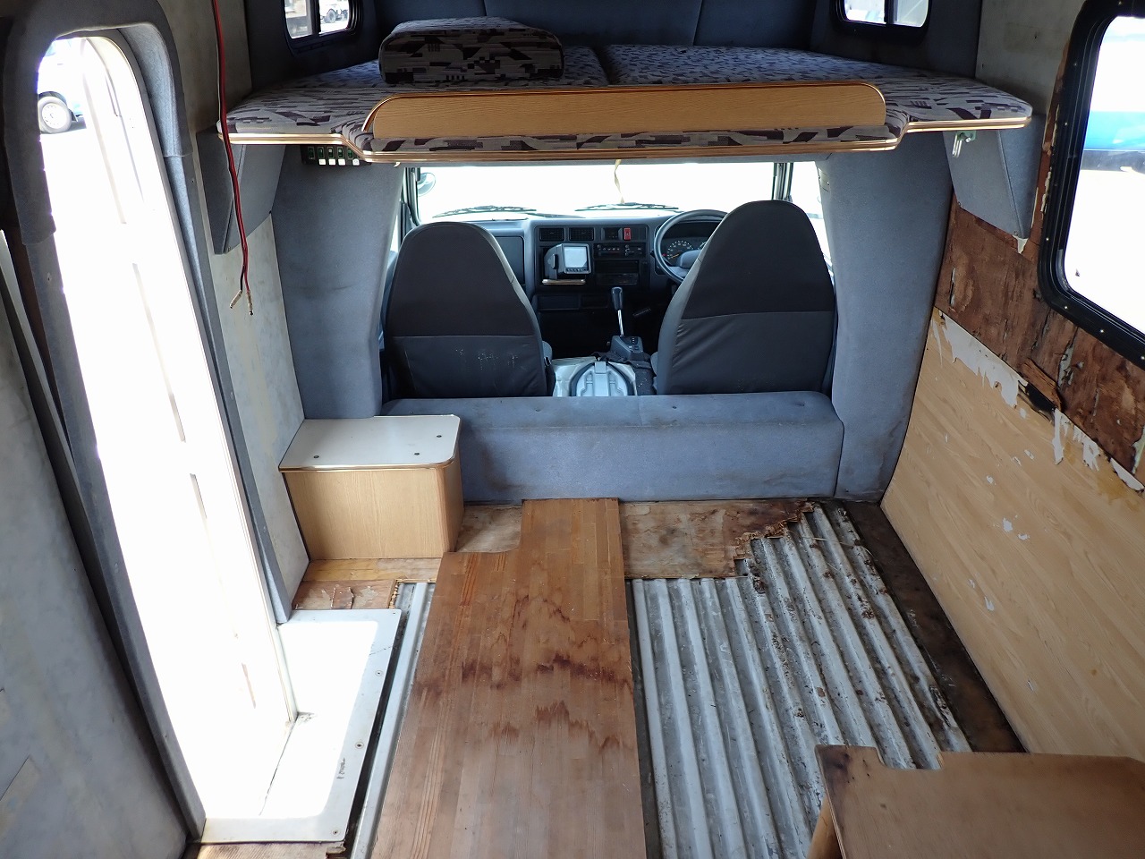 TOYOTA Dyna Truck