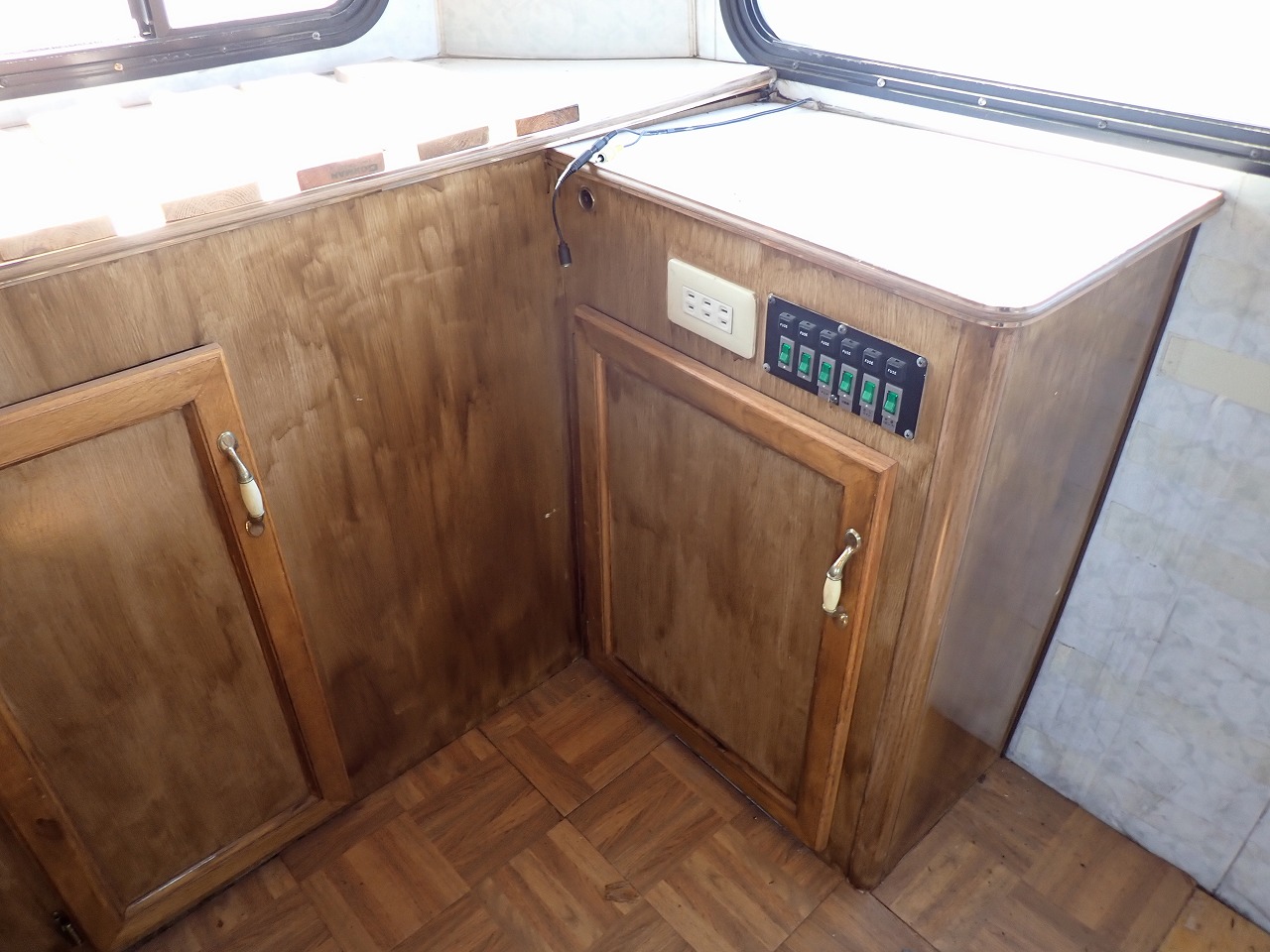 TOYOTA Dyna Truck