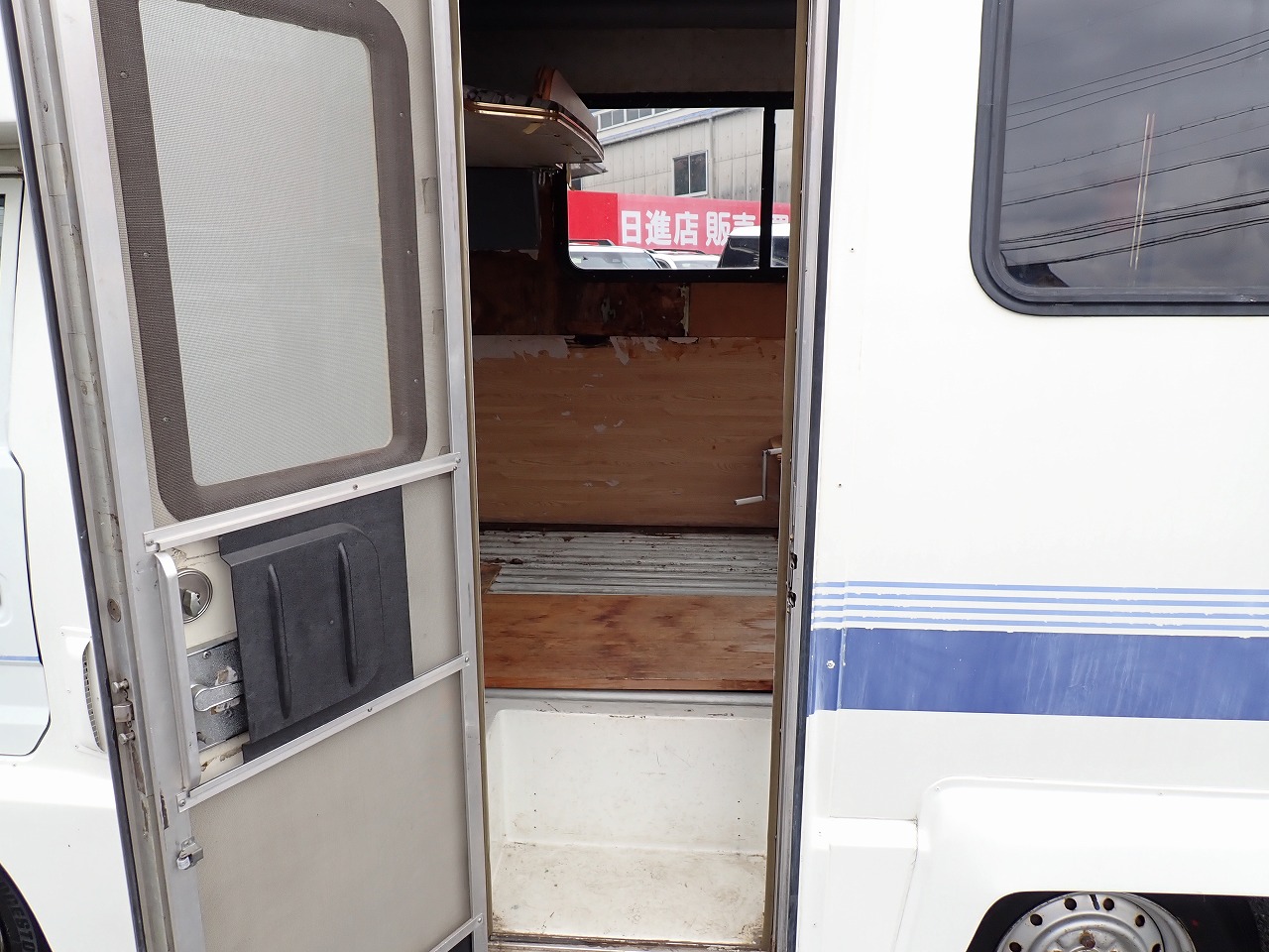 TOYOTA Dyna Truck