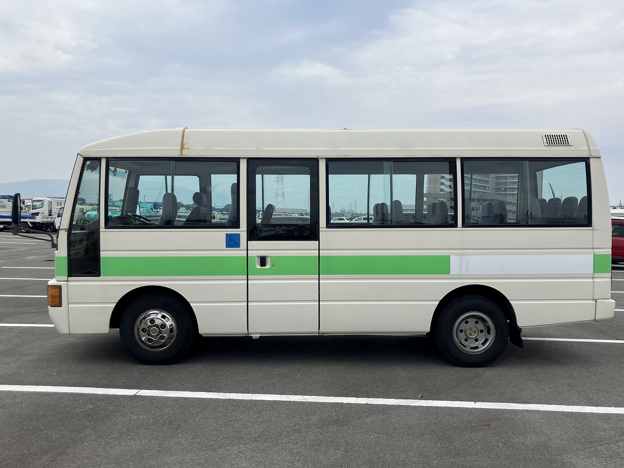 NISSAN Civilian Bus