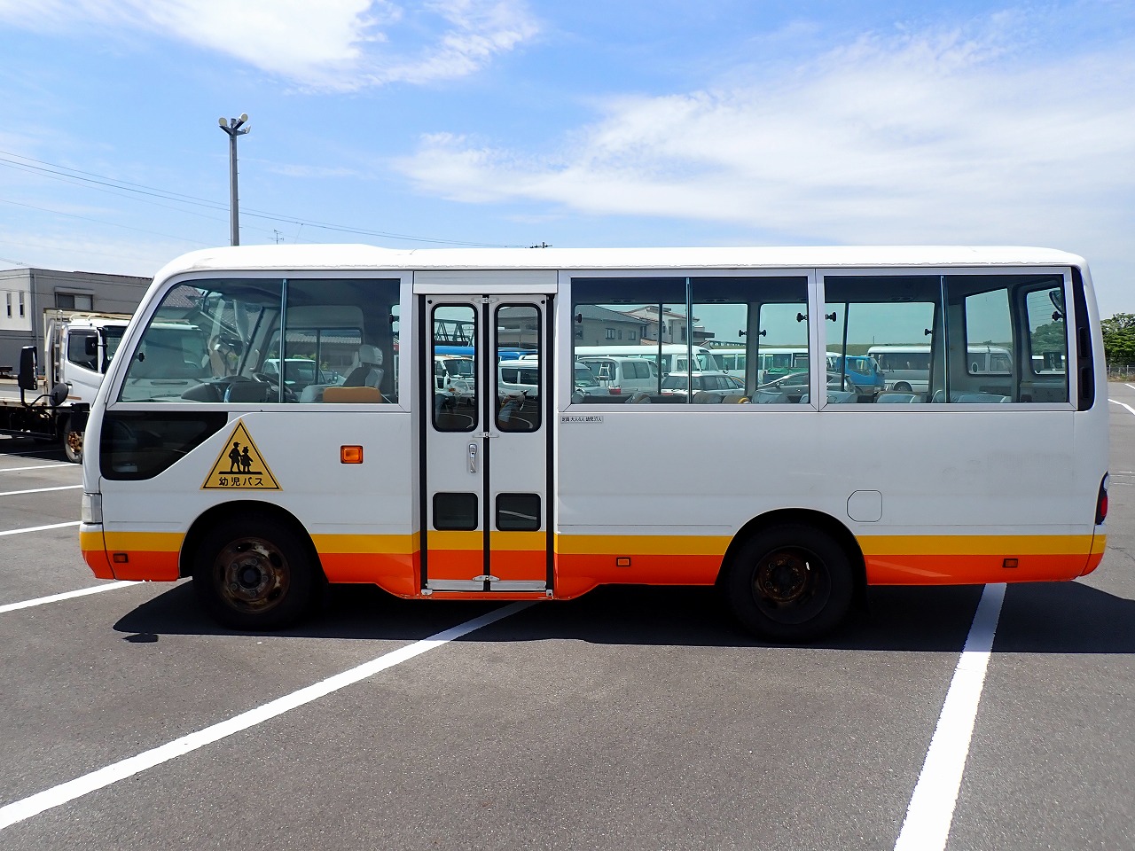 TOYOTA Coaster