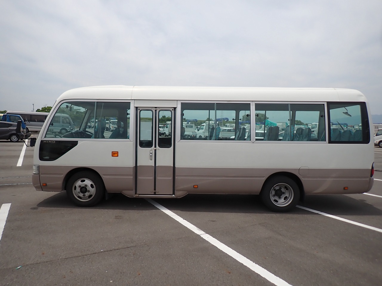 HINO LIESSE II