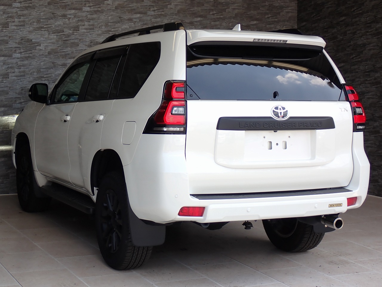 TOYOTA Land Cruiser Prado