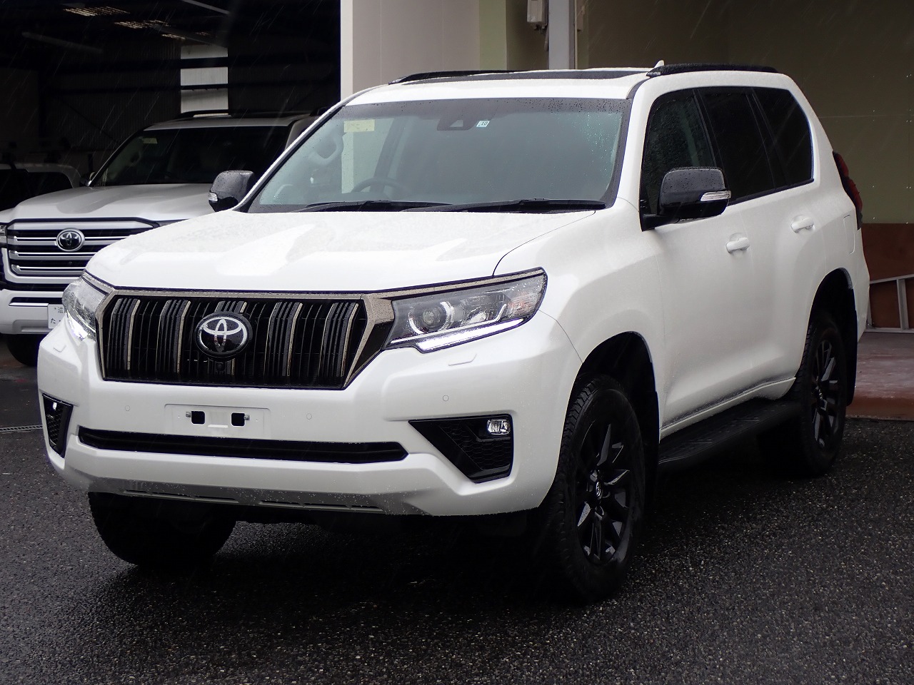 TOYOTA Land Cruiser Prado