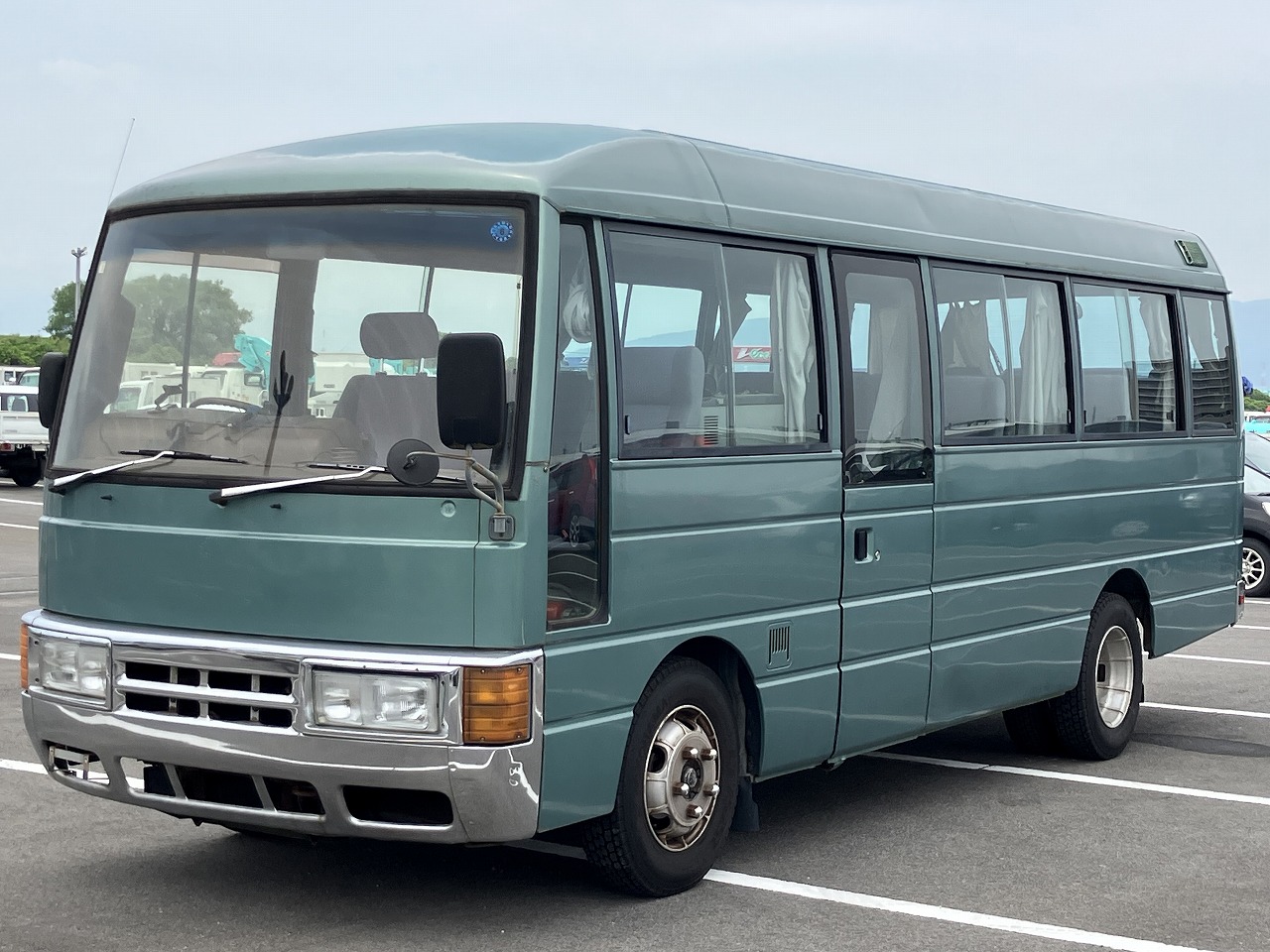 NISSAN Civilian Bus