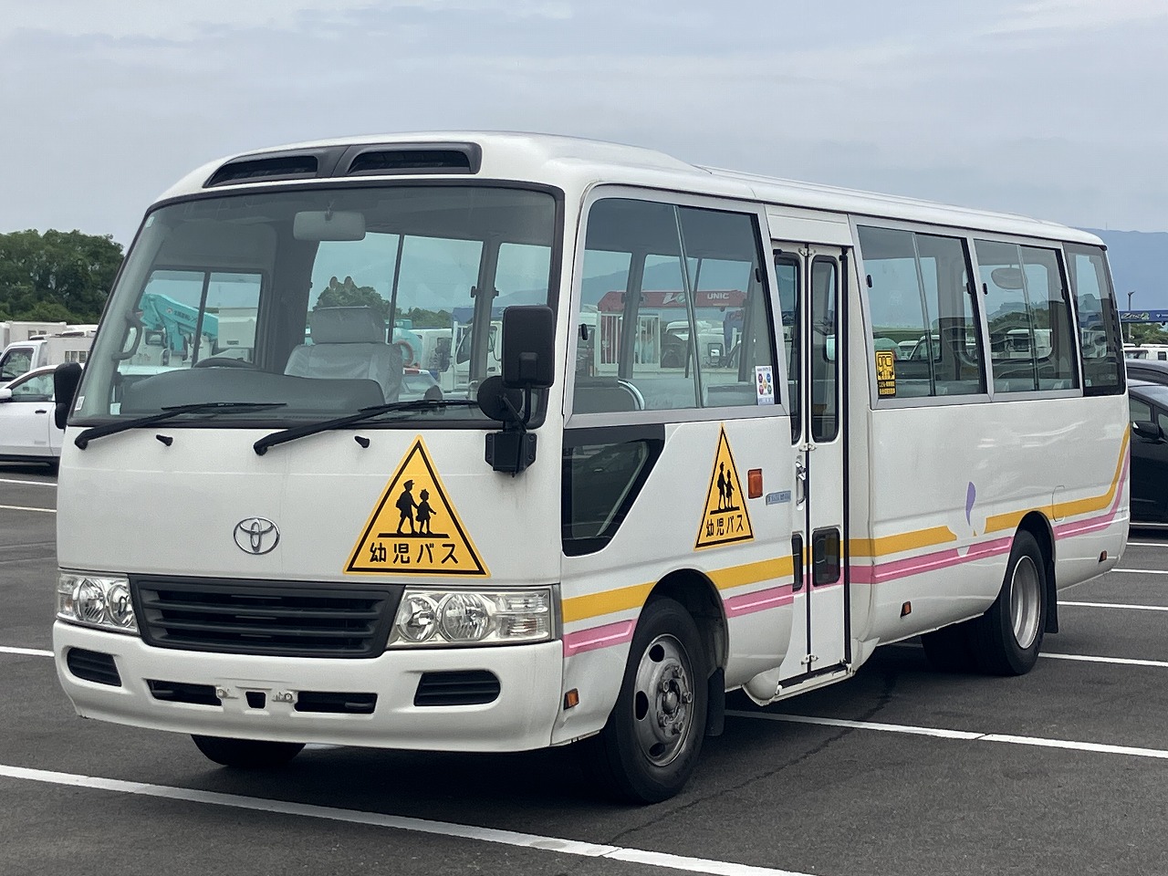 TOYOTA Coaster