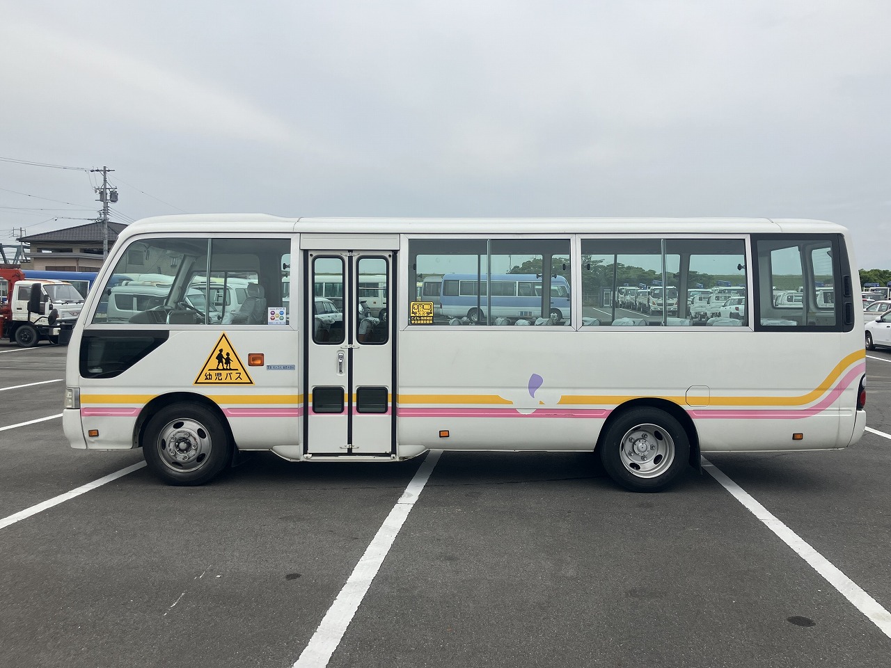 TOYOTA Coaster
