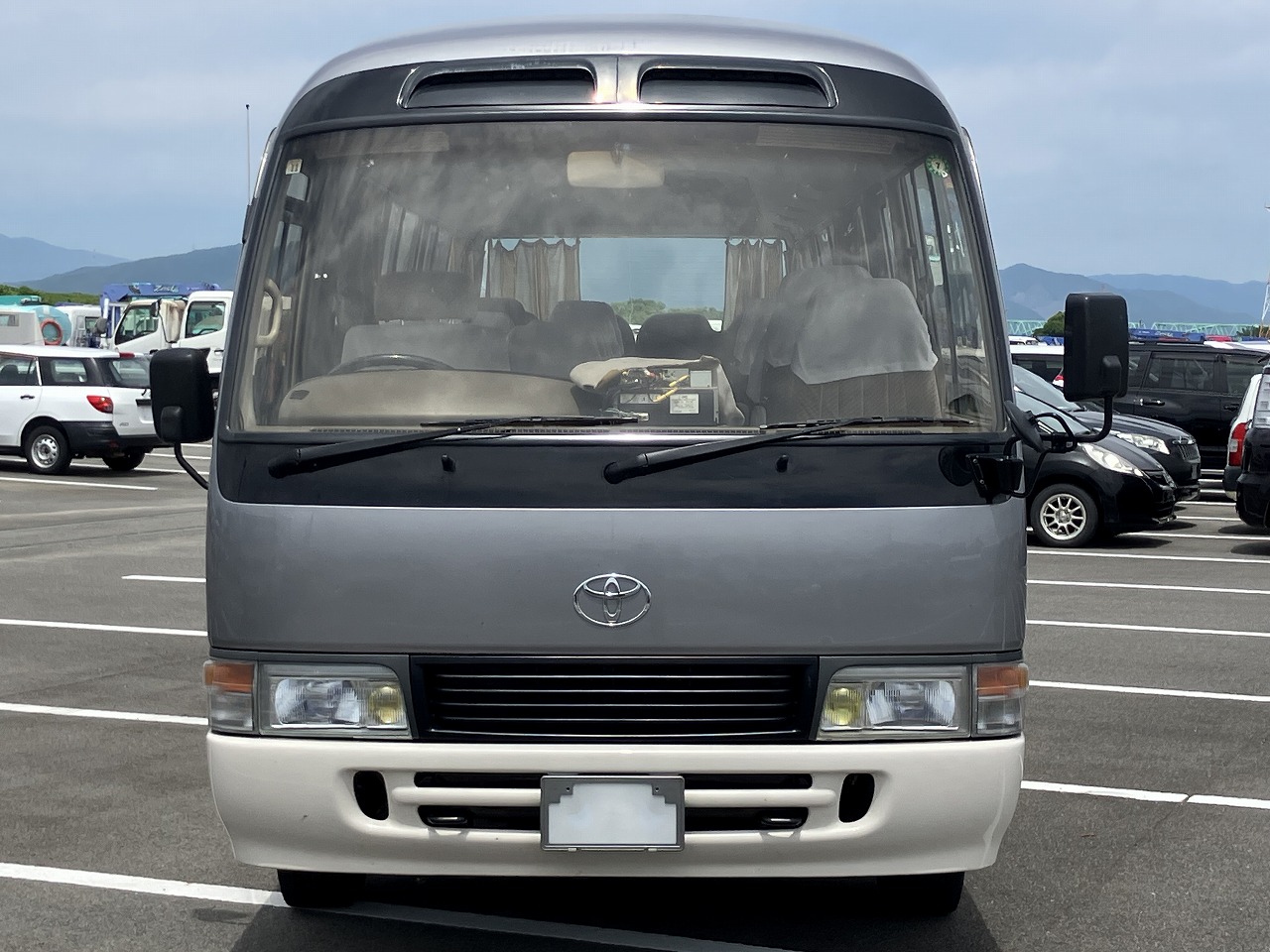TOYOTA Coaster