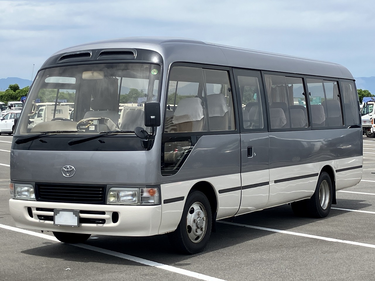 TOYOTA Coaster