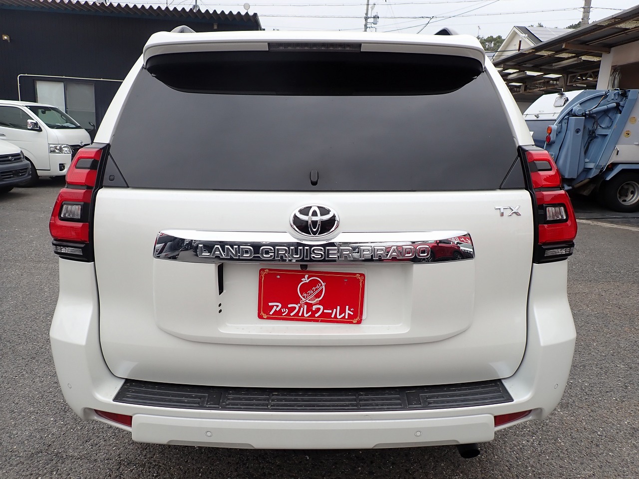 TOYOTA Land Cruiser Prado