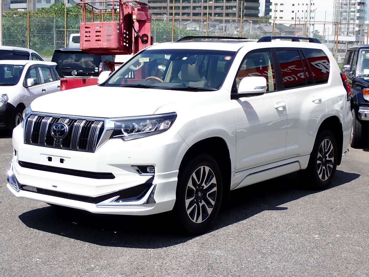 TOYOTA Land Cruiser Prado