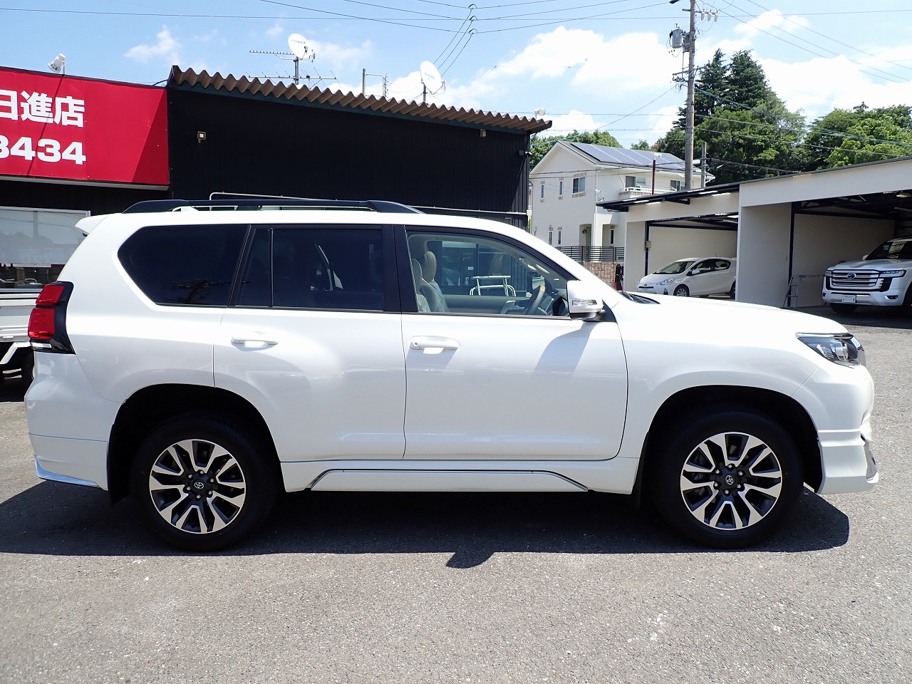 TOYOTA Land Cruiser Prado