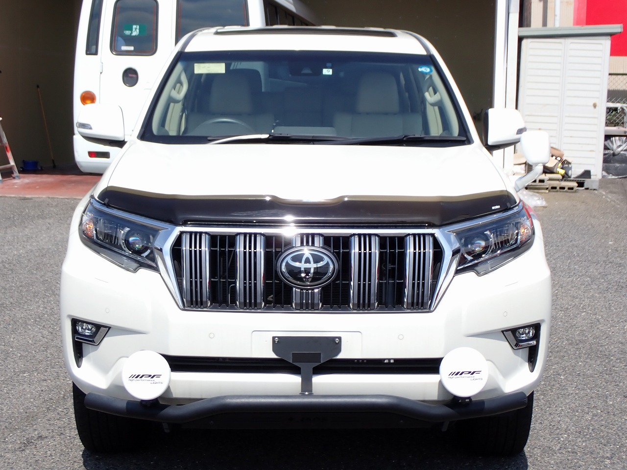 TOYOTA Land Cruiser Prado