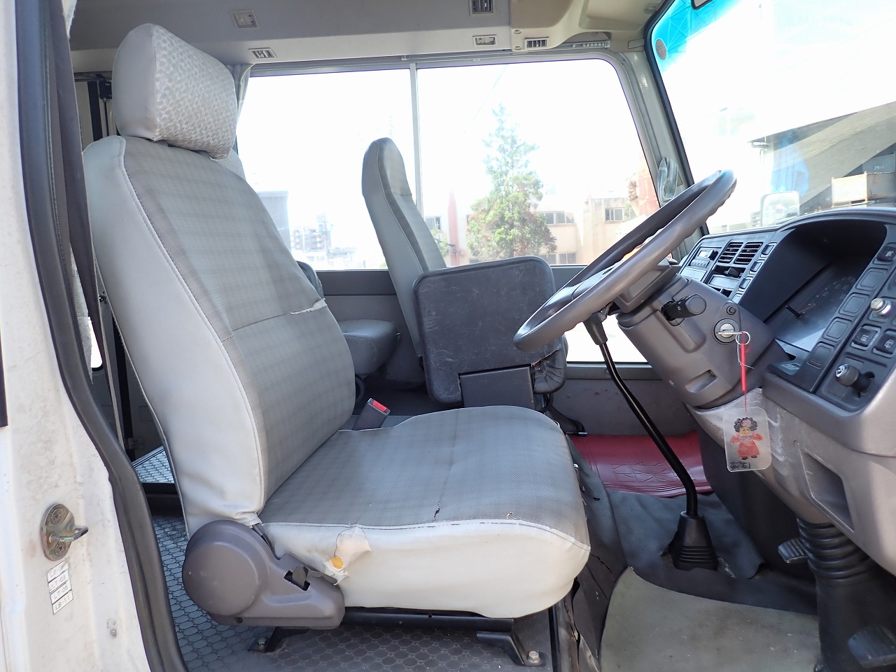 MITSUBISHI Rosa
