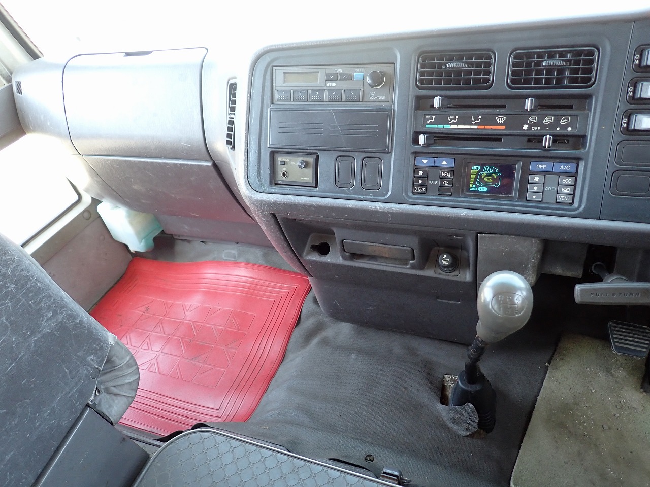 MITSUBISHI Rosa