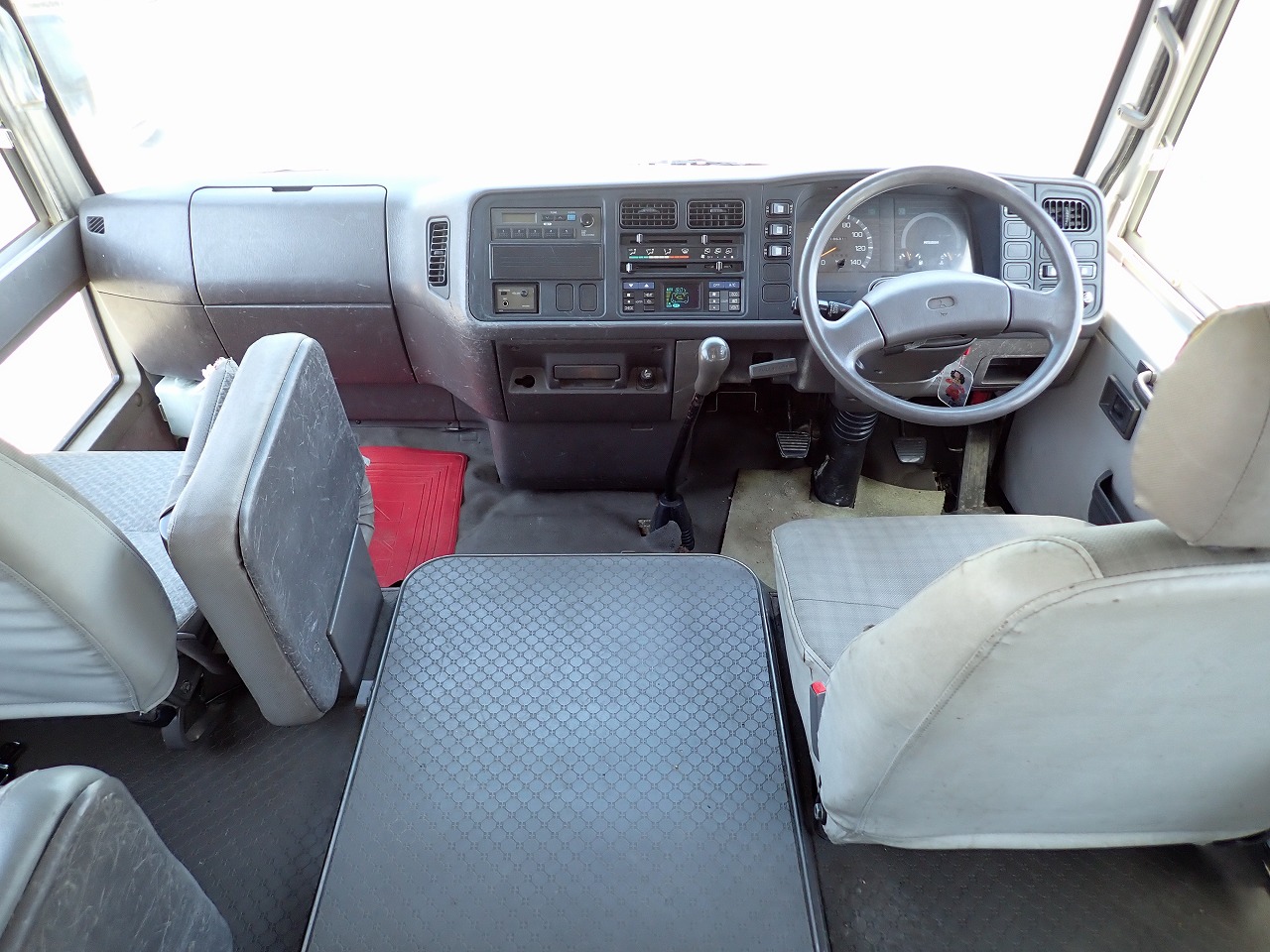 MITSUBISHI Rosa