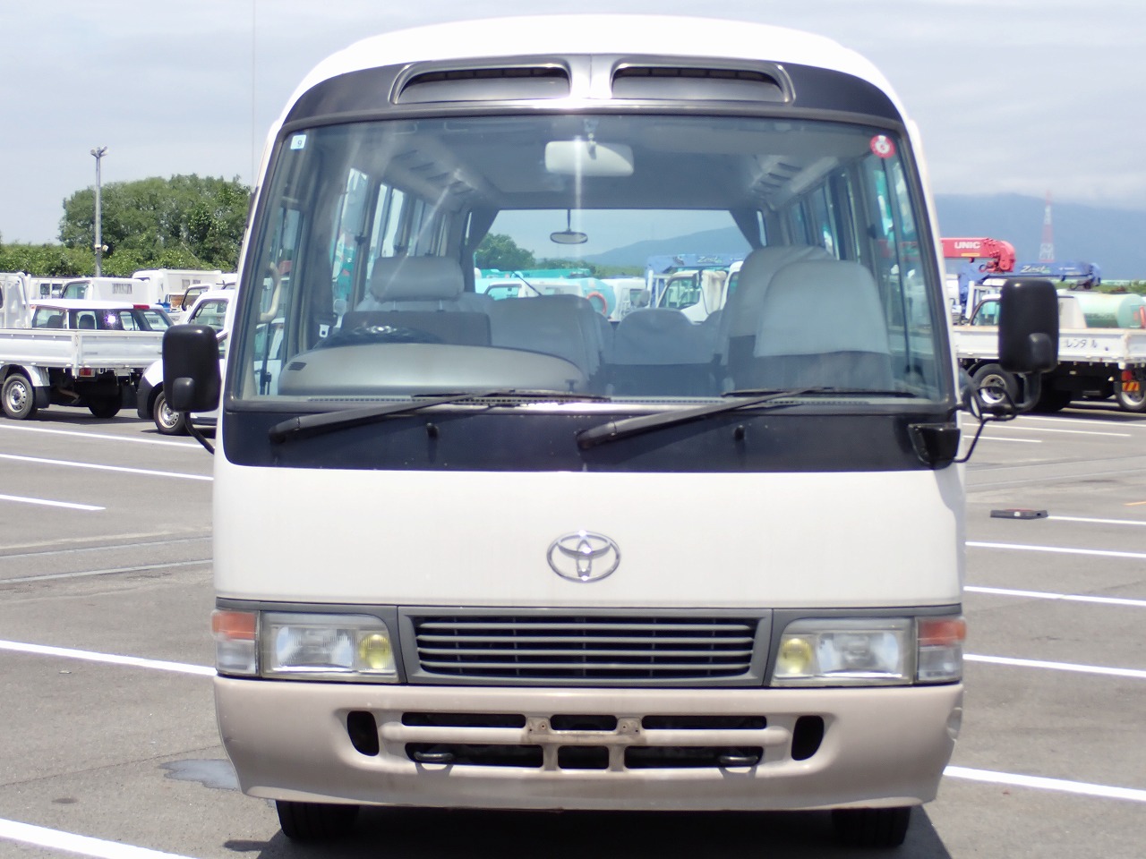 TOYOTA Coaster