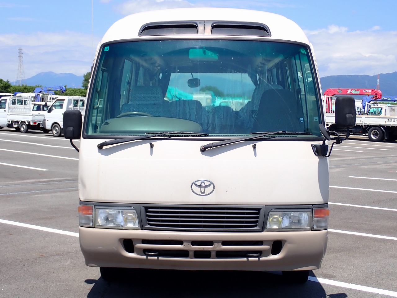 TOYOTA Coaster