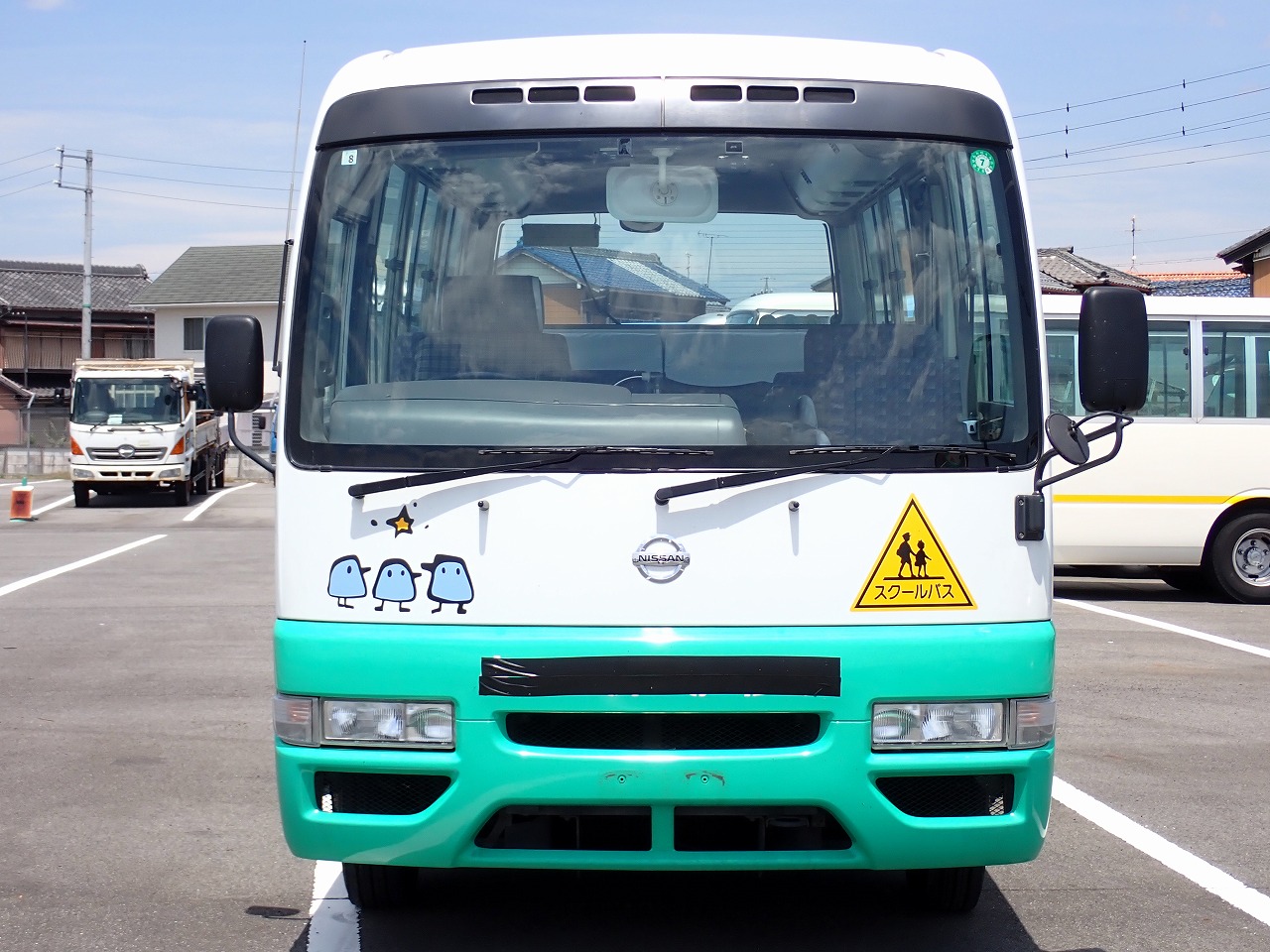NISSAN Caravan Bus