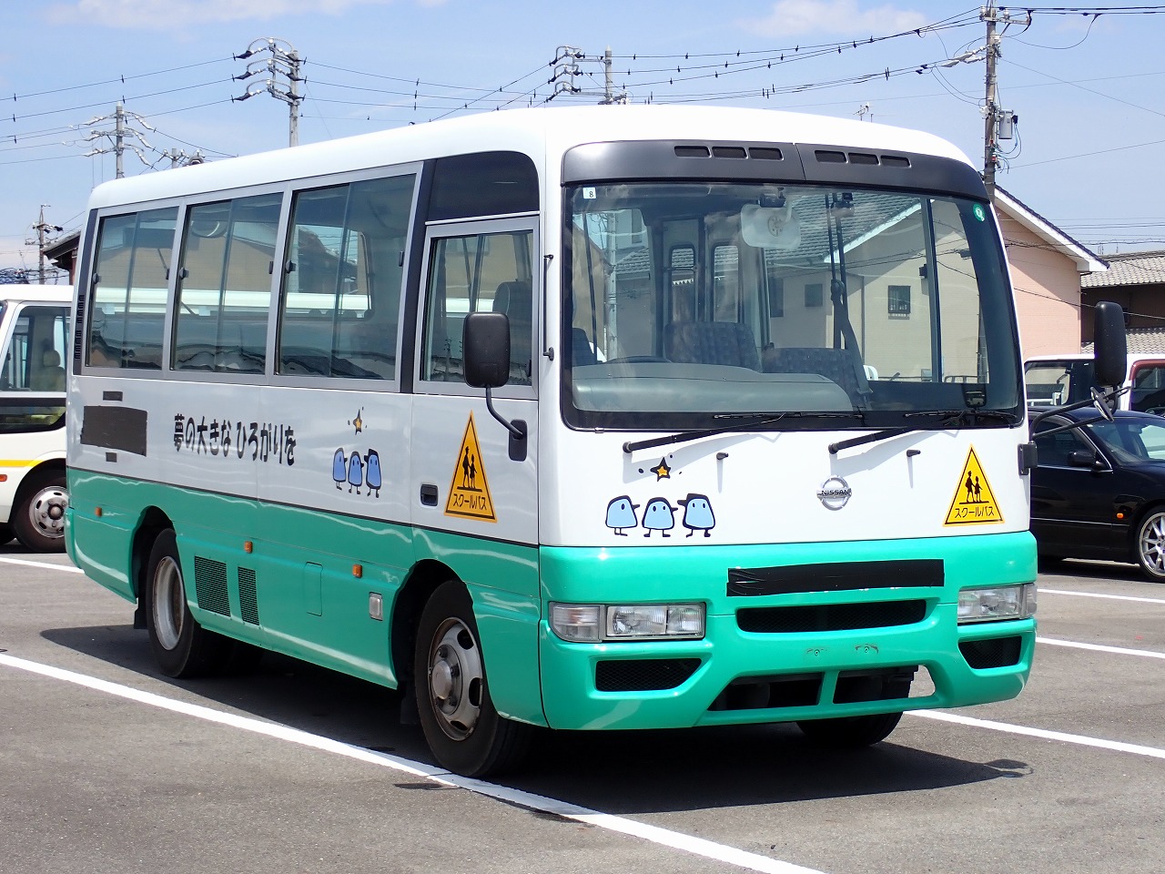 NISSAN Caravan Bus