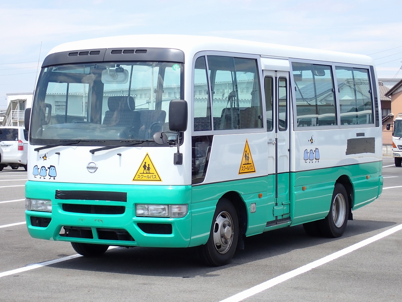 NISSAN Caravan Bus