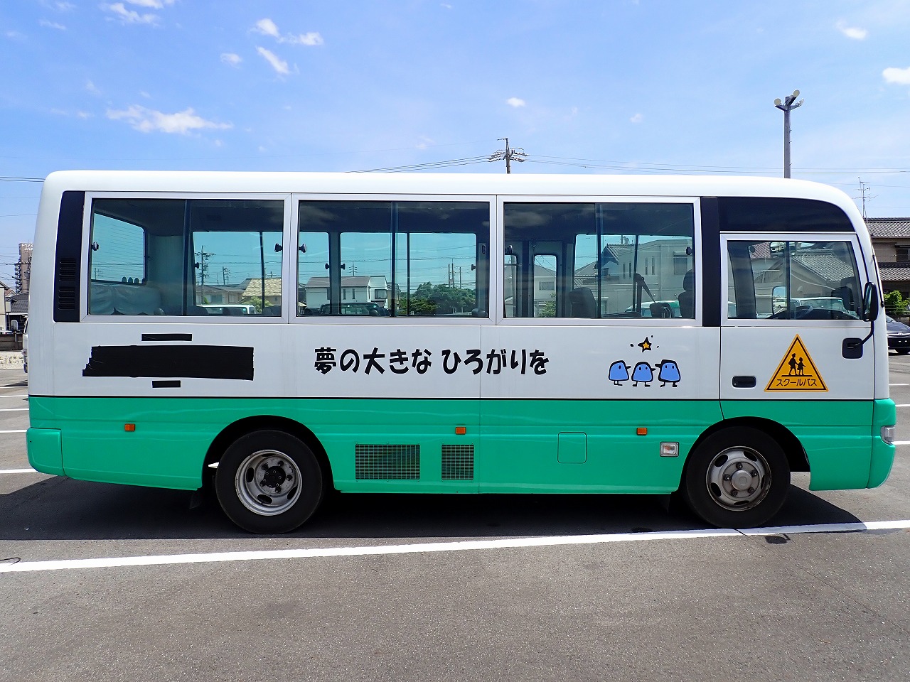 NISSAN Caravan Bus