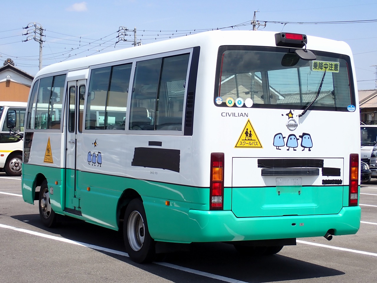 NISSAN Caravan Bus