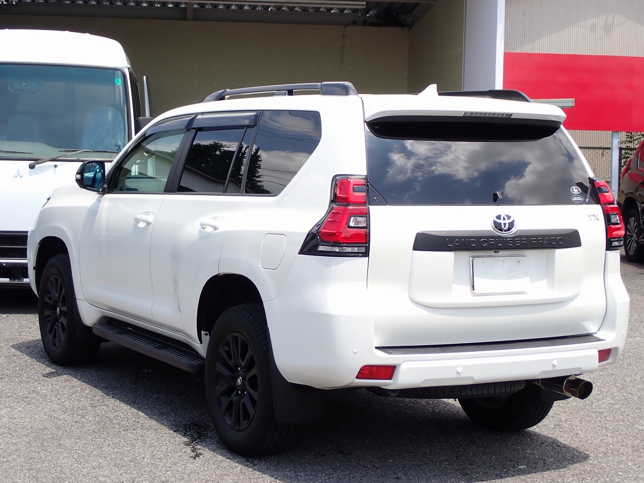 TOYOTA Land Cruiser Prado